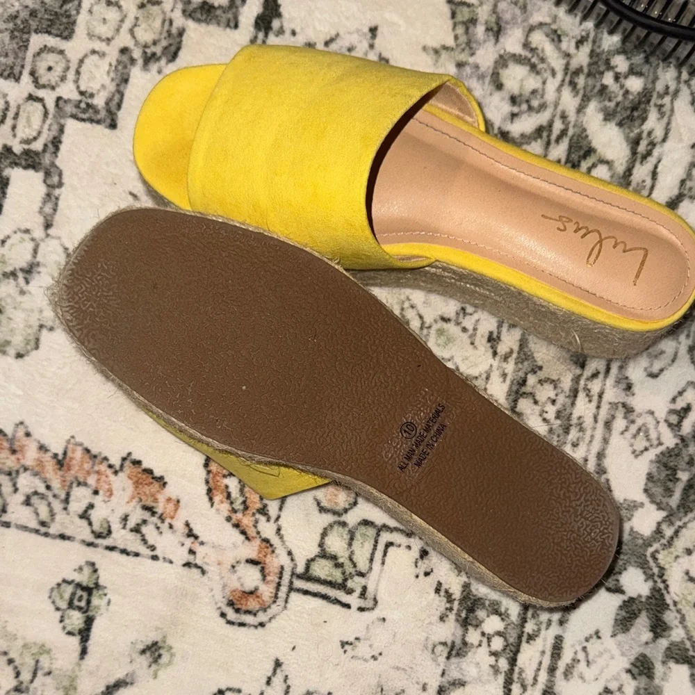 🧾Lulu's Bright Yellow Espadrille Slides